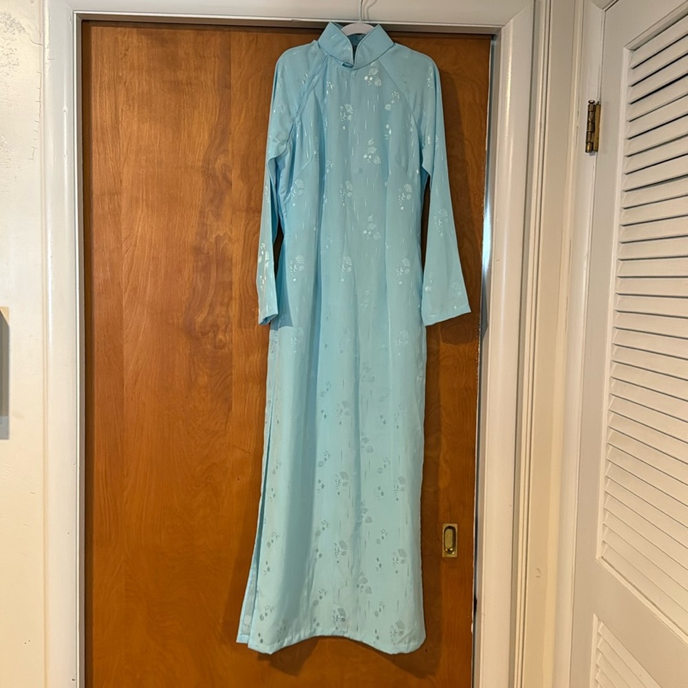 Vintage Baby Blue Chinese maternity dress